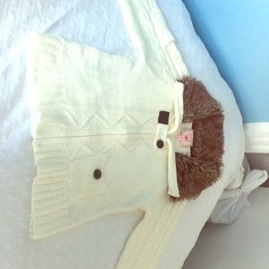 Beautiful Cream Sweater 😍